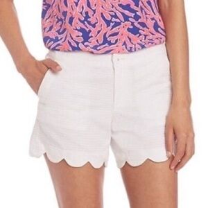 Lilly Pulitzer White Scalloped Buttercup Shorts Size 4